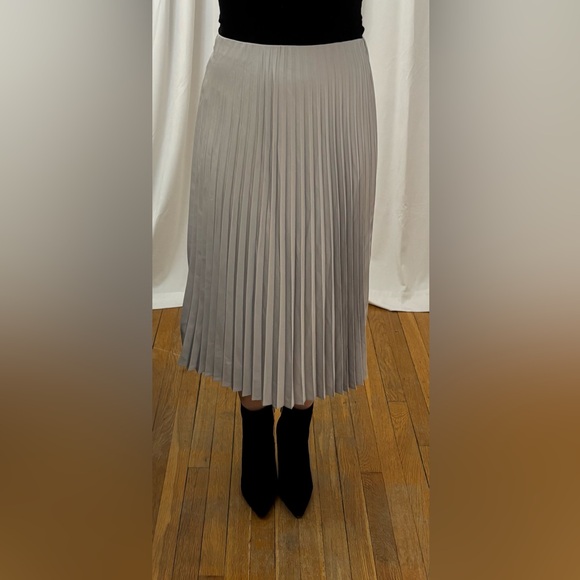J. Crew Elegant ‘Gwyneth’ Silver Pleated Midi Skirt - Picture 3 of 5